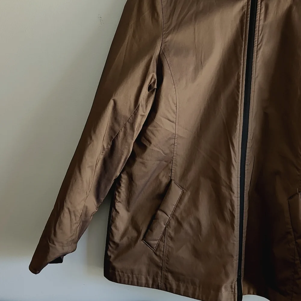 Women's Jacket Reversible Bronze to Black Front Zip with Two Pocke - Picture 3 of 4